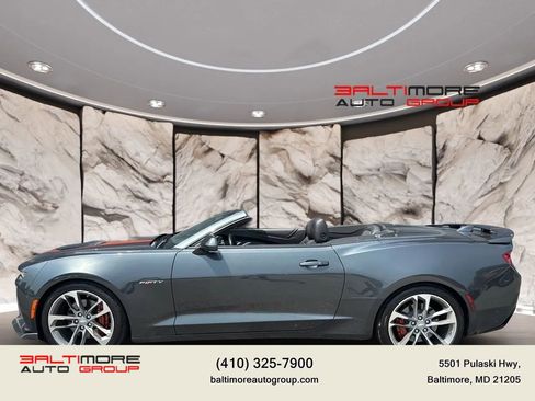 Used 2017 Chevrolet Camaro SS w/ 50th Anniversary Edition RWD image 10