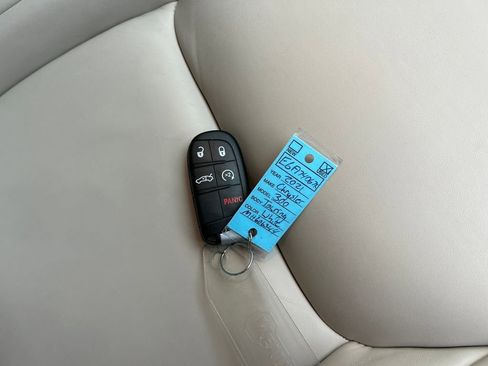 Used 2021 Chrysler 300 Touring L image 29