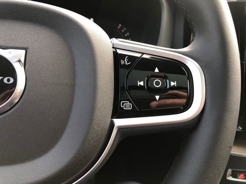 New 2026 Volvo XC60 B5 Plus w/ Protection Package Premier image 24