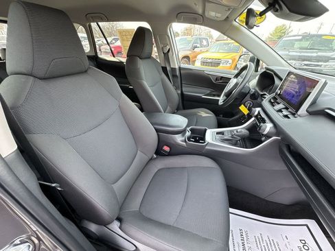 Used 2024 Toyota RAV4 LE image 24