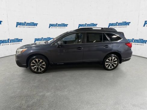 Used 2017 Subaru Outback 3.6R Limited AWD/4WD image 6