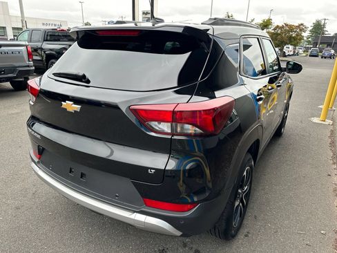 Used 2025 Chevrolet TrailBlazer LT w/ Driver Confidence Package FWD image 5