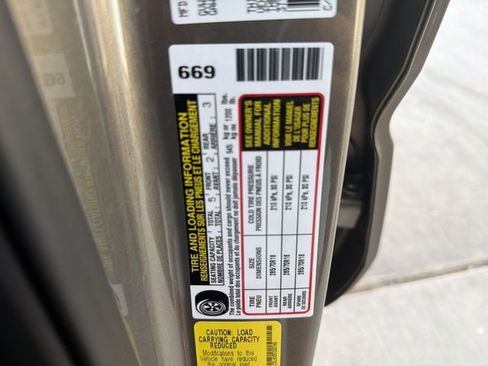 Used 2025 Toyota Tacoma TRD Off-Road image 34