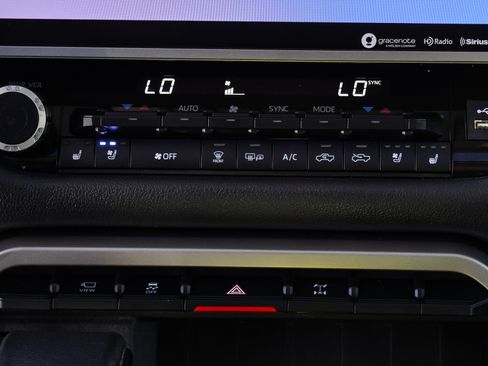 Used 2022 Toyota Tundra Limited w/ TRD Off-Road Package AWD/4WD image 40