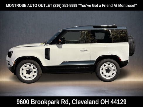 New 2025 Land Rover Defender 90 S image 2