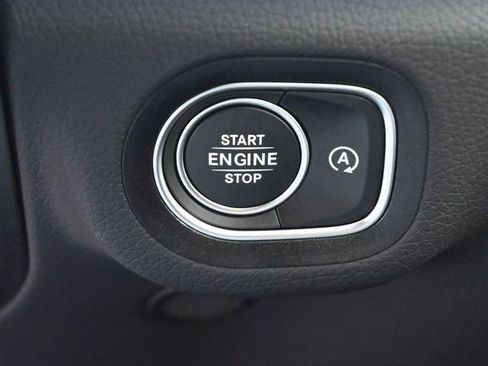 New 2026 Mercedes-Benz GLS 450 4MATIC image 7