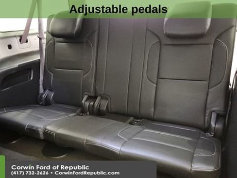 Used 2017 Chevrolet Suburban Premier image 25