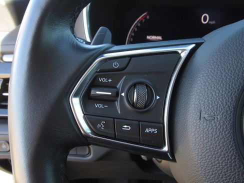 Certified 2023 Acura MDX FWD w/ Technology Package image 28