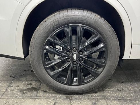 New 2025 Cadillac XT6 Premium Luxury w/ LPO, Floor Liner Package image 12