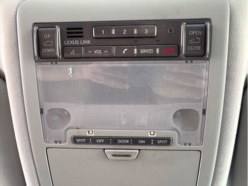 Used 2009 Lexus LX 570 4WD w/ Preferred Accessory Pkg image 29