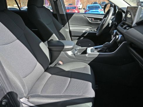 Used 2025 Toyota RAV4 LE image 15