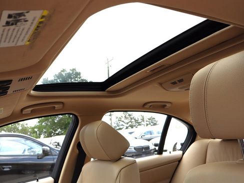 Used 2006 BMW 325xi Sedan AWD/4WD image 22