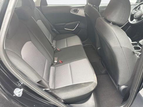 Used 2024 Kia Soul LX w/ Option Group 015 image 17