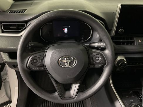 Used 2025 Toyota RAV4 LE image 26