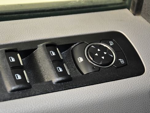 Used 2019 Ford F150 XLT w/ Equipment Group 302A Luxury AWD/4WD image 39