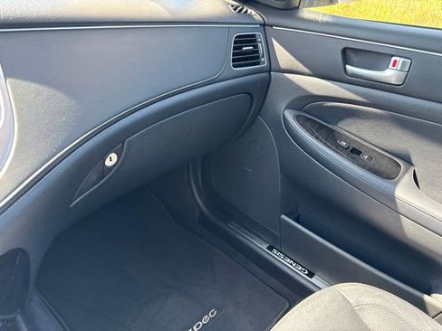 Used 2013 Hyundai Genesis 5.0 R-Spec RWD image 19