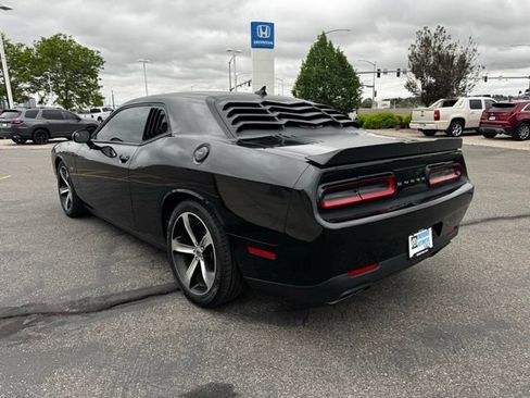Used 2017 Dodge Challenger R/T RWD image 6