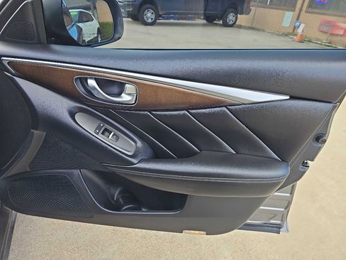 Used 2018 INFINITI Q50 Luxe w/ Essential Package (3.0T Luxe) image 18