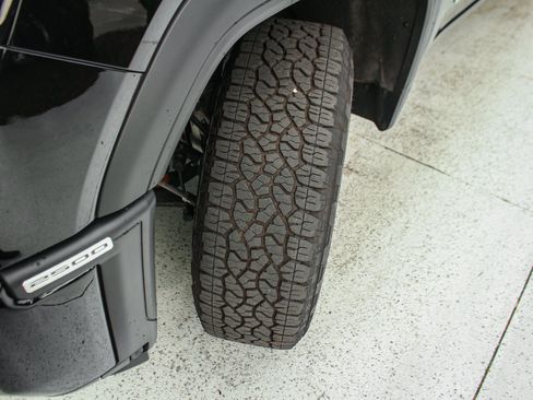 Used 2026 GMC Sierra 2500 AT4 AWD/4WD image 12