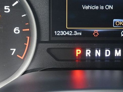 Used 2019 Ford F150 XLT w/ Equipment Group 302A Luxury AWD/4WD image 23
