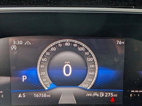 Used 2025 Volkswagen Taos SE AWD/4WD image 9