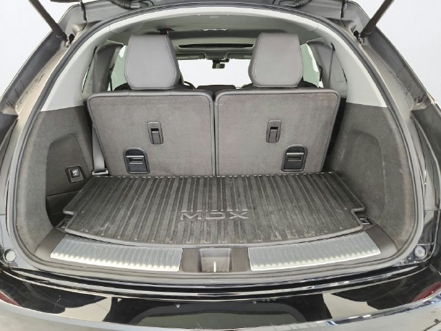 Used 2017 Acura MDX w/ Technology Package AWD/4WD image 25