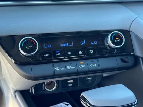 New 2026 Hyundai Elantra Sport FWD image 19