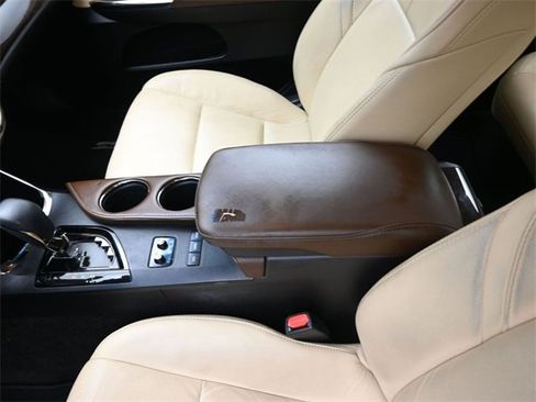 Used 2015 Toyota Avalon XLE image 31