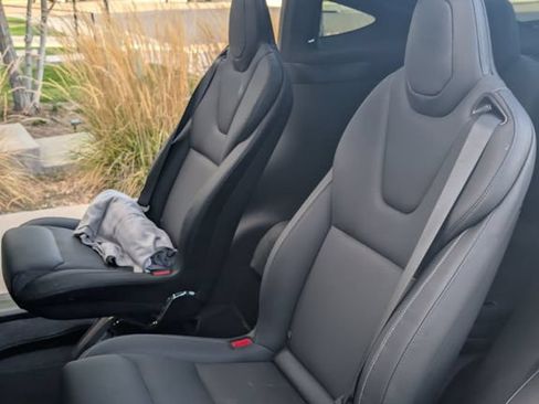 Used 2022 Tesla Model X Plaid AWD/4WD image 5