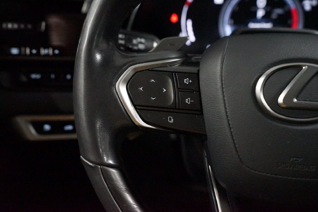 Used 2024 Lexus RX 350 FWD w/ Convenience Package image 14