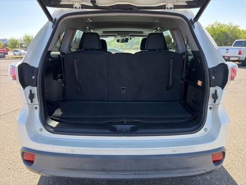 Used 2016 Toyota Highlander Limited w/ Driver Technology Package image 6