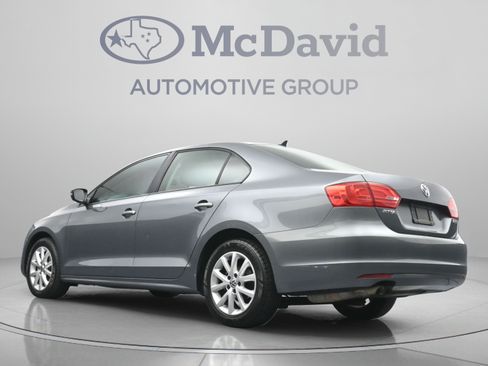 Used 2012 Volkswagen Jetta SE FWD image 28