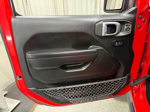 Used 2021 Jeep Wrangler Unlimited Rubicon image 18