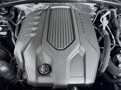 New 2026 Porsche Macan Turbo image 32