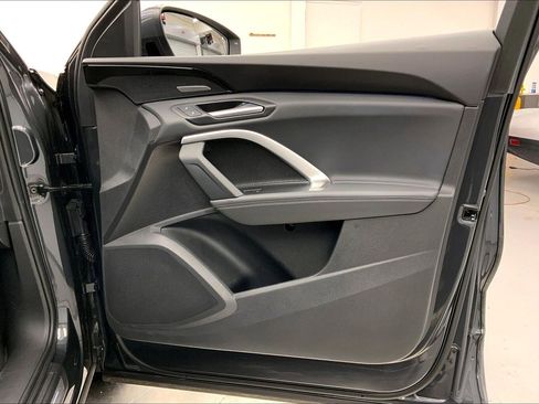 Certified 2025 Audi Q5 2.0T Premium Plus w/ Premium Plus image 26