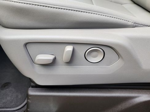 New 2026 GMC Sierra 1500 SLT w/ SLT Premium Plus Package image 19