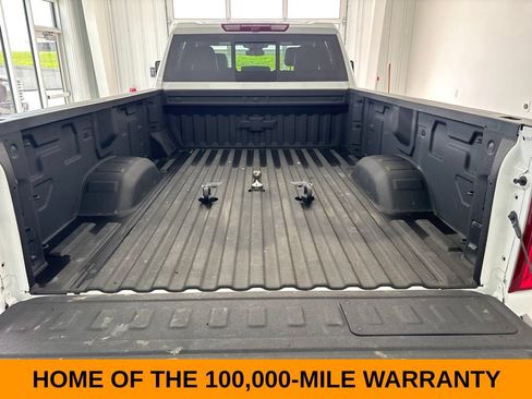 Used 2025 Chevrolet Silverado 3500 High Country AWD/4WD image 19