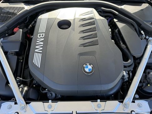 Certified 2025 BMW M440i Coupe w/ Parking Assistance Package image 31