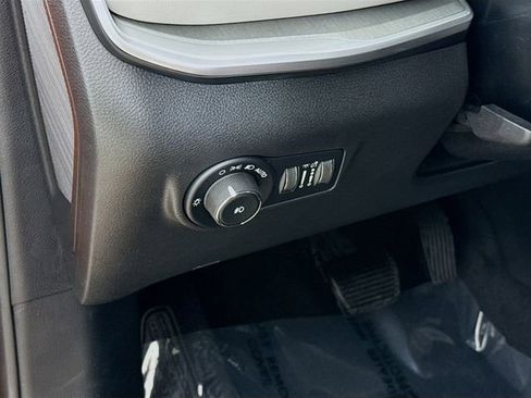 New 2026 Jeep Compass Limited image 10