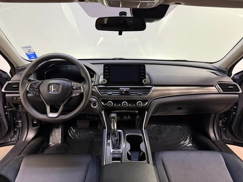 Used 2021 Honda Accord LX image 8