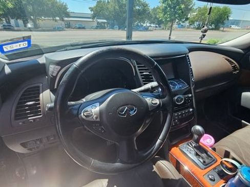 Used 2015 INFINITI QX70 2WD w/ Premium Package image 8