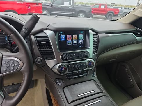 Used 2018 Chevrolet Tahoe Premier w/ RST 6.2L Performance Edition AWD/4WD image 19