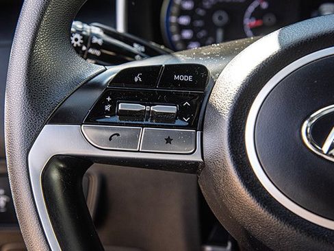 Used 2024 Hyundai Santa Cruz SE image 9