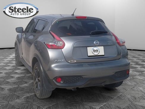 Used 2017 Nissan Juke S FWD image 2