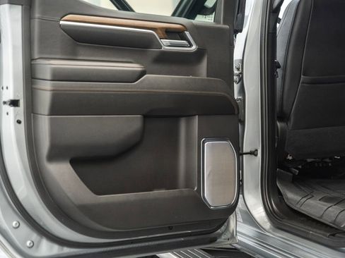 Used 2024 Chevrolet Silverado 1500 High Country w/ High Country Premium Package AWD/4WD image 45