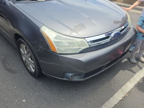 Used 2010 Ford Focus SEL FWD image 7