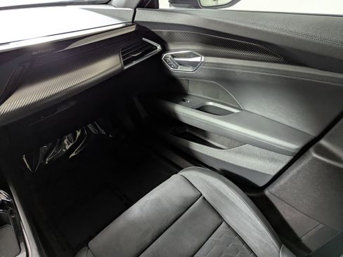 Certified 2022 Audi e-tron GT Premium Plus w/ Performance Package image 11