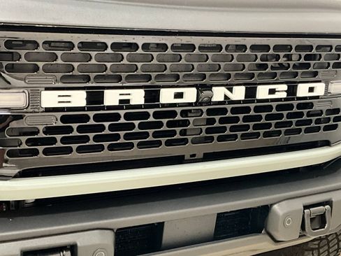 Used 2022 Ford Bronco Wildtrak AWD/4WD image 29