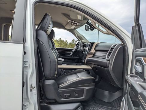 Used 2023 RAM 2500 Laramie AWD/4WD image 56