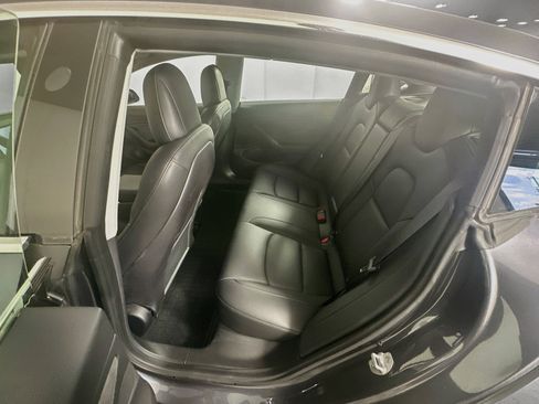 Used 2018 Tesla Model 3 Long Range AWD/4WD image 25